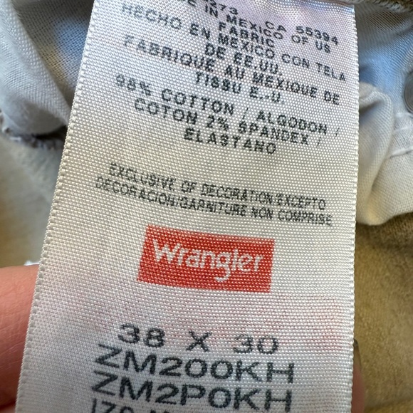 Wrangler Tan Straight Fit Jeans Lightweight Denim Men’s Sz 38x30 - Picture 12 of 13